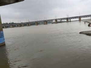 उन्नाव: गंगा का जलस्तर पहुंचा चेतावनी बिंदु के निकट