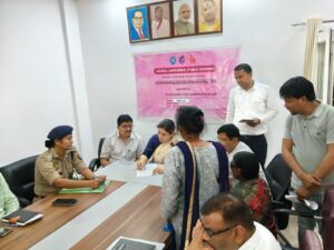 महिला उत्पीड़न मामलों पर सख्त हुईं अपर्णा यादव, उन्नाव में 11 पीड़िताओं की सुनी शिकायतें