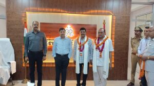 उन्नाव पुलिस लाइन में सेवानिवृत्त कर्मियों को भावभीनी विदाई