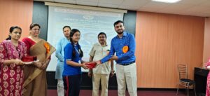 उन्नाव: अंबेडकर जयंती पर निबंध प्रतियोगिता, उत्कृष्ट छात्रों को किया गया सम्मानित