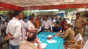 उन्नाव: गंगाघाट कोतवाली में थाना समाधान दिवस, कोतवाल ने सुनीं फरियादियों की समस्याएं
