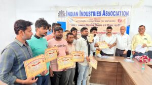उन्नाव में अंतरराष्ट्रीय श्रमिक दिवस पर श्रमिक सम्मान व हितलाभ वितरण कार्यक्रम आयोजित