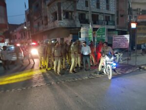 बकरीद को लेकर सफीपुर में प्रशासन अलर्ट, अधिकारियों ने किया पैदल गश्त