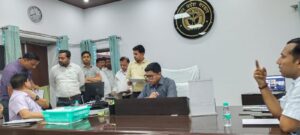 सीएम डैशबोर्ड रैंकिंग पर डीएम सख्त, खराब प्रदर्शन वाले विभागों को चेतावनी