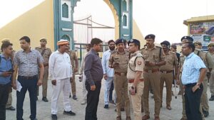 बकरीद को लेकर उन्नाव में हाई अलर्ट, आईजी ने किया पैदल गश्त