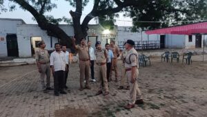 यूपी पुलिस आरक्षी भर्ती परीक्षा की तैयारियों का निरीक्षण, अधिकारियों ने परखी व्यवस्थाएं