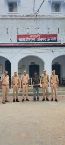 उन्नाव: पिता की कुल्हाड़ी से हत्या करने वाला पुत्र गिरफ्तार, हत्या में प्रयुक्त हथियार बरामद