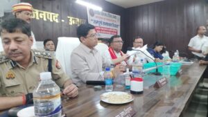 तहसील संपूर्ण समाधान दिवस में डीएम व एसएसपी ने सुनीं फरियादियों की शिकायतें