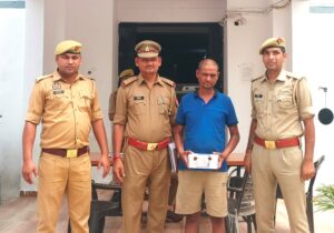 हत्या के प्रयास के मामले में वांछित आरोपी गिरफ्तार, घटना में प्रयुक्त ईंट बरामद