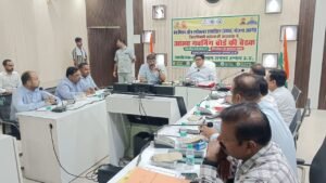 कलेक्ट्रेट में आत्मा गवर्निंग बोर्ड की बैठक, किसानों को आधुनिक तकनीक से जोड़ने पर जोर