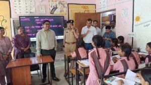 कस्तूरबा विद्यालय में पढ़ाई और भोजन की गुणवत्ता पर डीएम सख्त, सीसीटीवी लगाने के निर्देश