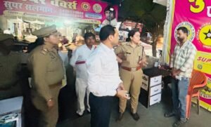 दीपावली से पहले उन्नाव में पटाखा दुकानों का निरीक्षण, सुरक्षा मानकों का लिया जायजा